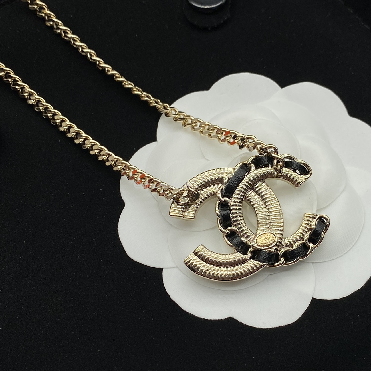 Chanel Pre Owned Cc Diamond Pendant Necklace (16) - www.newkick.org